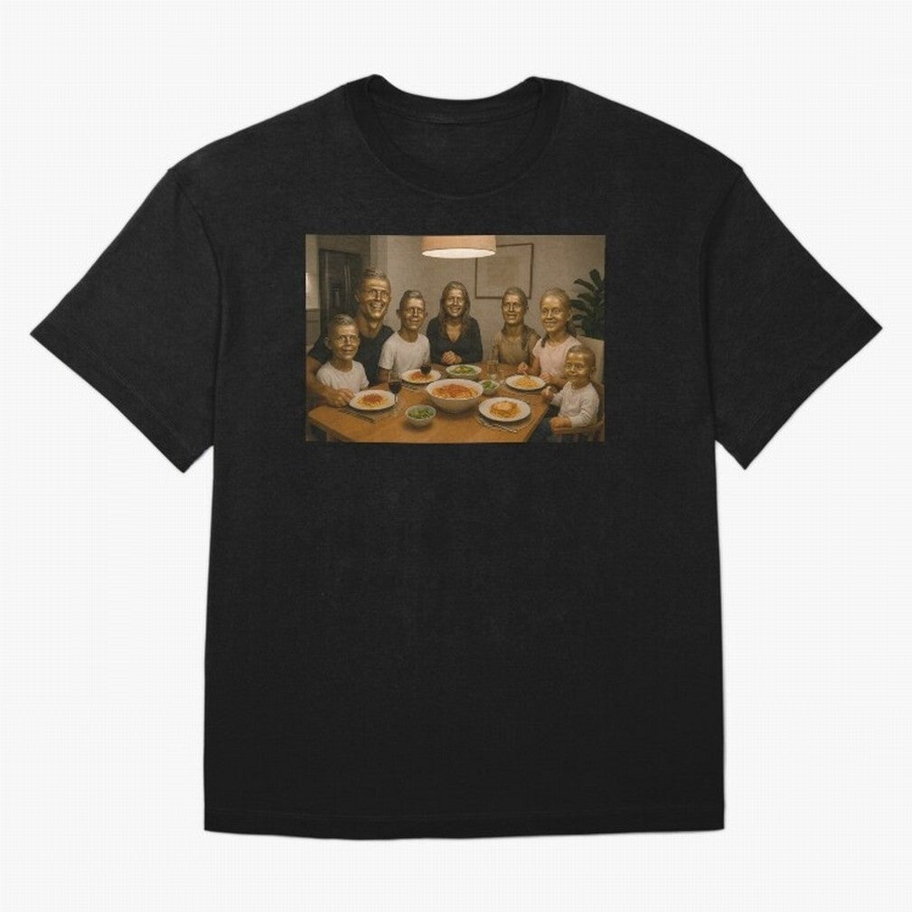 Ronaldo Bust Family Dinner Oversized T-Shirt Unlock FIFA World Cup 2026 USA Canada Mexico Spirit, Capturing Argentina, Haaland, Football Passion, Legendary Performances, Festival Vibes and Supporter Community; Perfect for People Who Love Argentina,