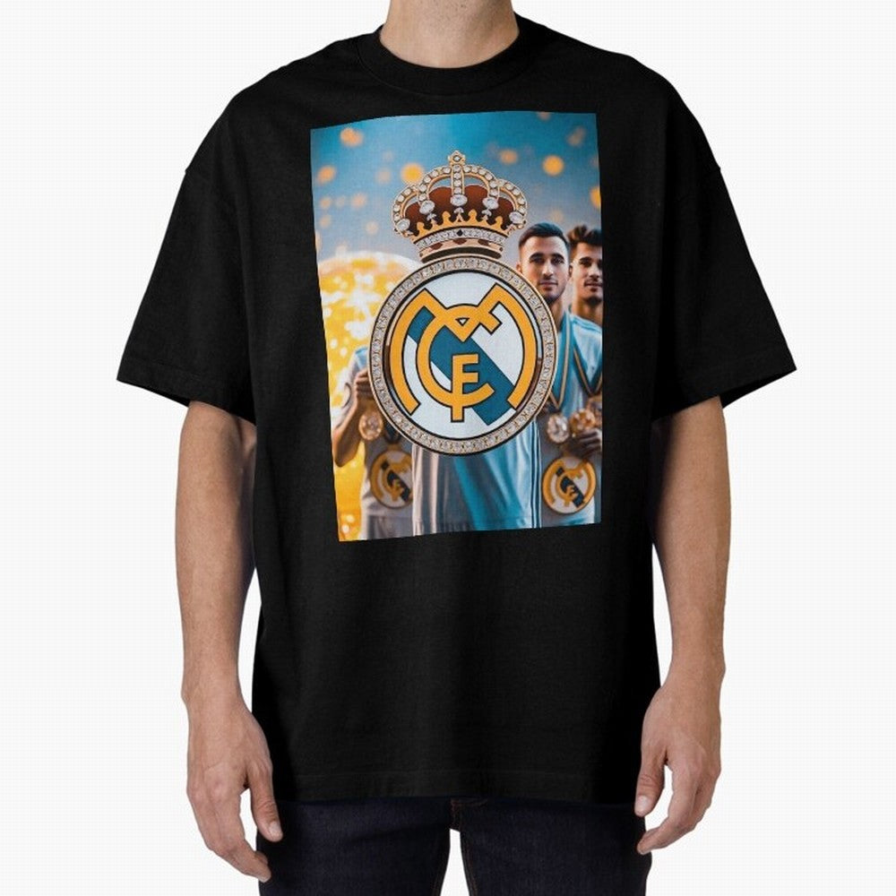 El Medall¨®n Del Real Madrid Oversized T-Shirt Celebrate the Biggest Stage of FIFA World Cup 2026 Group Stage Built around Messi and Cristiano Ronaldo, Brazil Energy, Fan Favorite Moments, National Team Passion, Big Match Drama and Soccer History;
