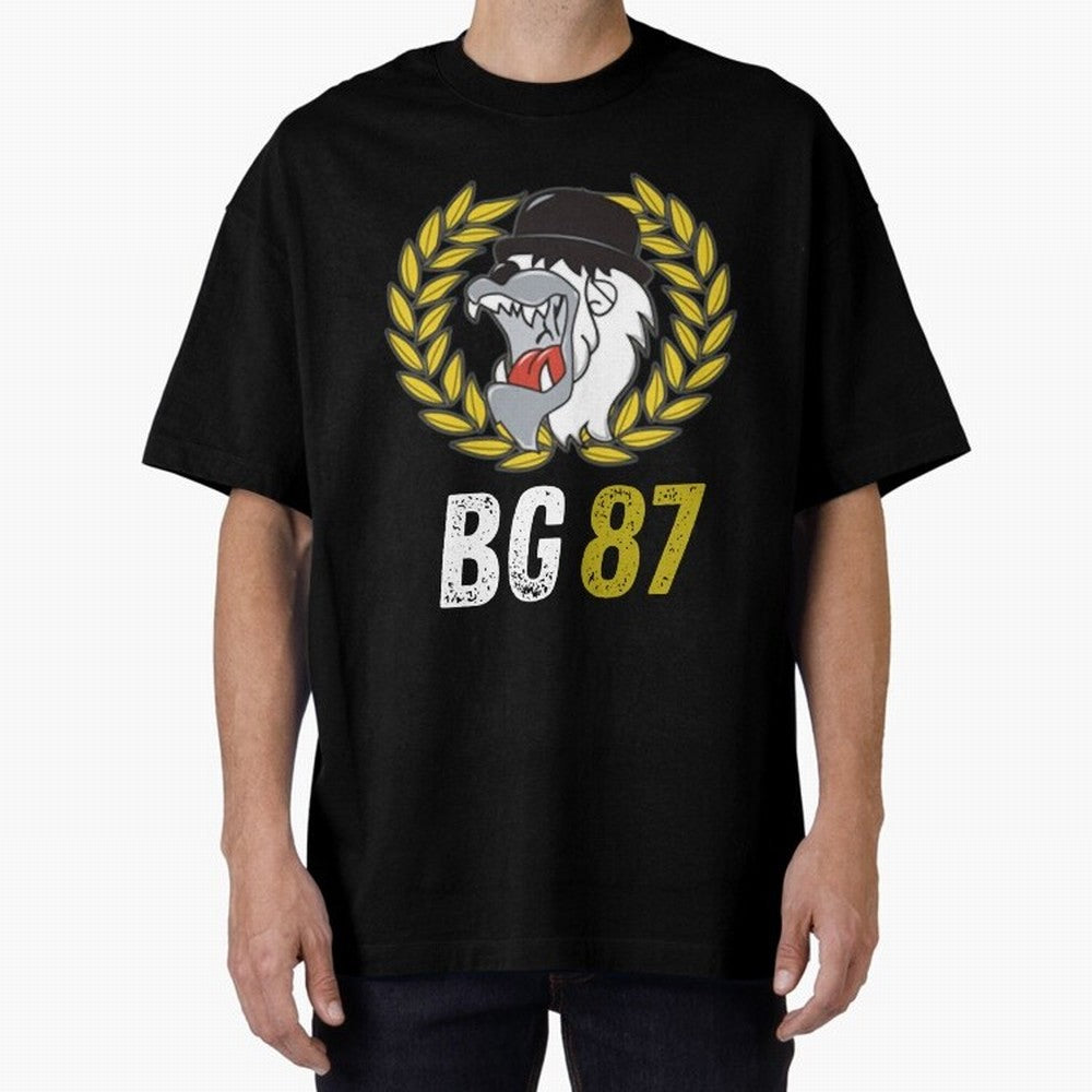 mala suerte 87 (hinchas del lyon) Camiseta esencial Oversized T-Shirt Bring Trophy Dreams to FIFA World Cup 2026 Group Stage Spirit, Filled with France and Portugal, CR7 and Messi, Tournament Hype, Historic Matchups, Family Viewing Parties and
