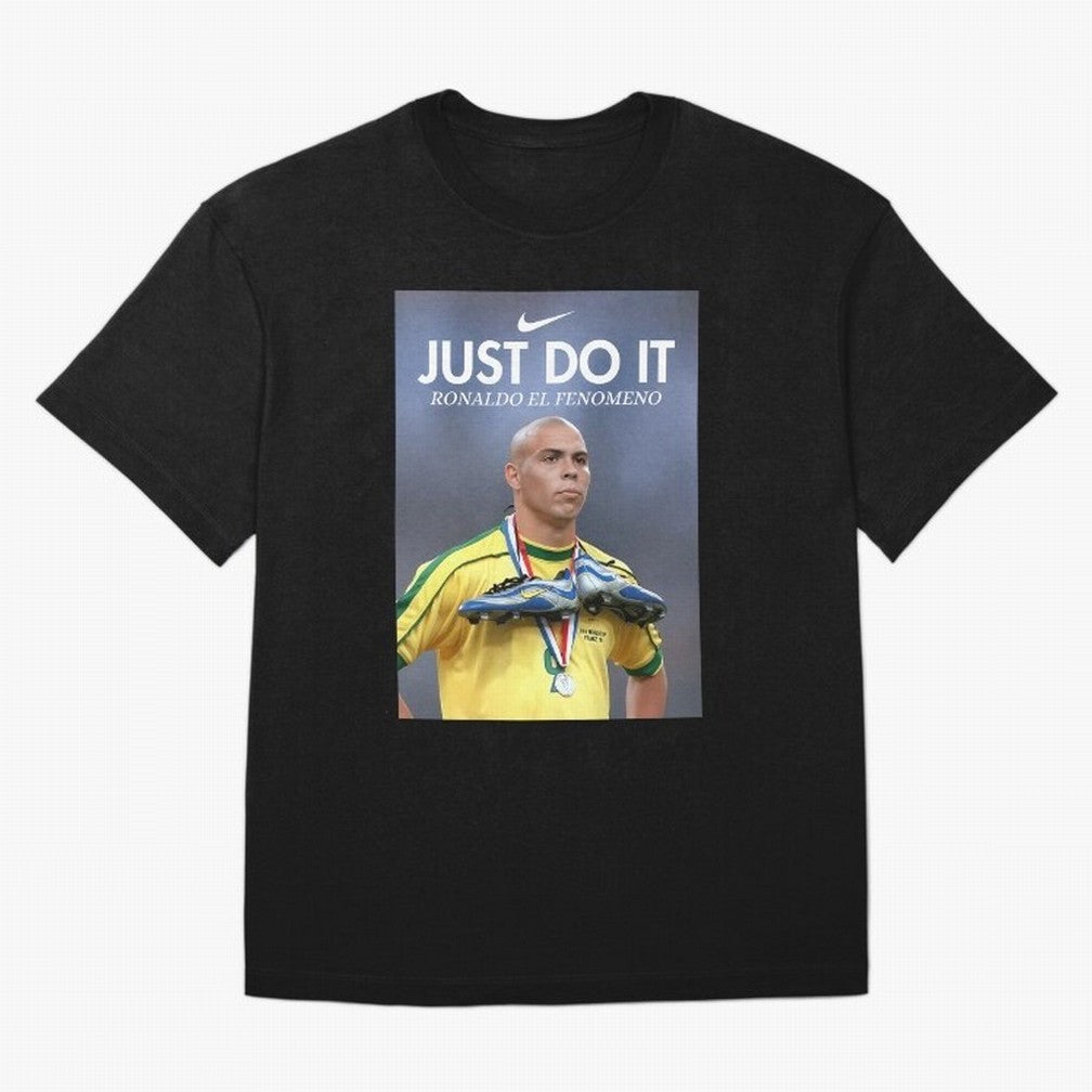Ronaldo Fenomeno Ronaldo Nazario Vintage Sports Decor Living Room Decor For Walls Sports Bedroom Decor Game Room Decor R9 Oversized T-Shirt Bring Champion Energy into Match Day Hype around FIFA World Cup 2026 USA Canada Mexico, Cristiano Ronaldo,