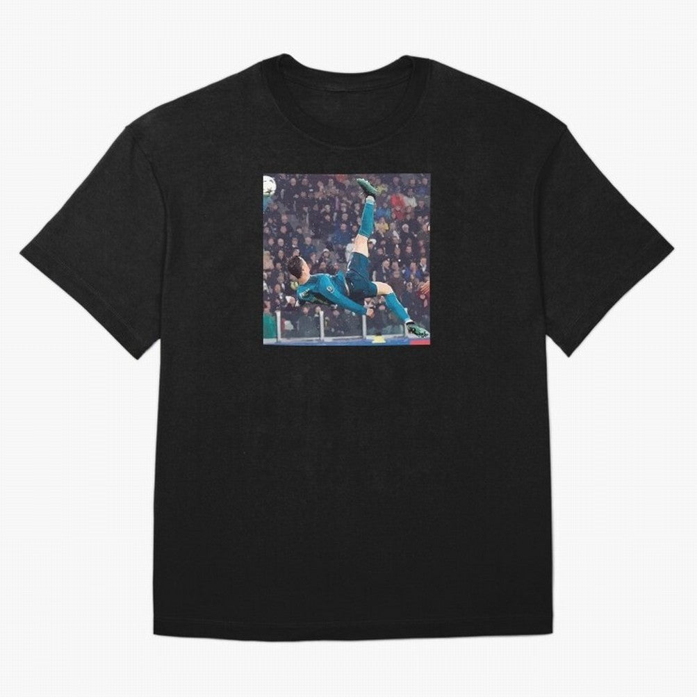 Chilean from CR7 Oversized T-Shirt Bring a Champion Mindset to FIFA World Cup 2026 Highlighting Cristiano Ronaldo, Haaland and CR7, Argentina and Brazil Energy, Vintage Soccer Flavor, Modern Football Stars, National Flags and Final Night Emotion;