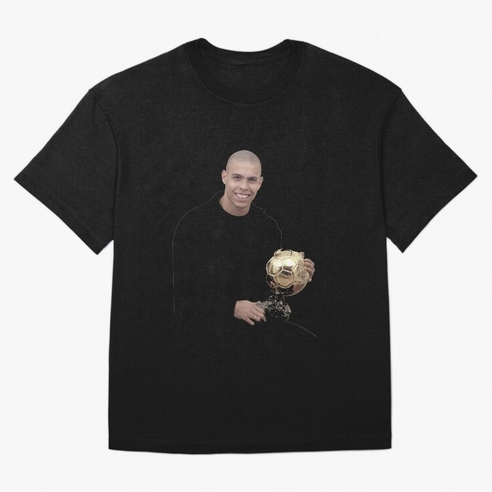 Ronaldo Iconic Ballon d¡¯Or Football Art Oversized T-Shirt Celebrate Every Goal in FIFA World Cup 2026 Group Stage for Fans of CR7 and Messi and Argentina and Brazil, Bringing Goal Celebration Energy, Supporter Heritage, Football Icons and