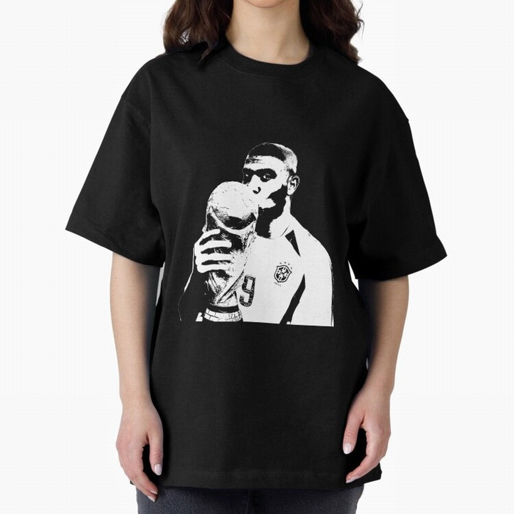 Design Ronaldo Fen?meno Oversized T-Shirt Cheer through Every Moment of Global Football Passion for FIFA World Cup 2026 Group Stage, Capturing Messi, England, France and Netherlands, Worldwide Fan Energy, Dramatic Goals, Stadium Lights and