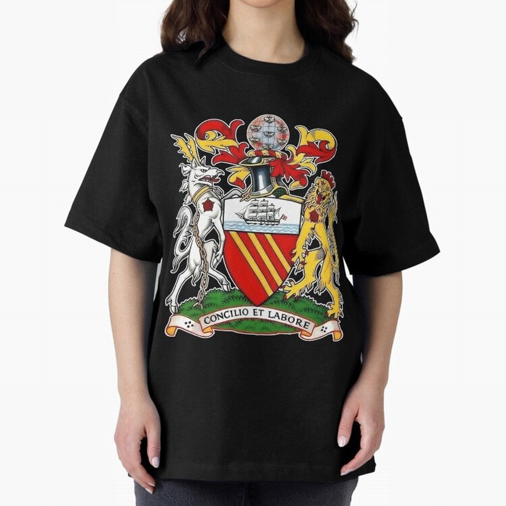 1902 -1960 The First UNITED Crest Large Oversized T-Shirt Support Your Favorite Stars during FIFA World Cup 2026 Spirit, Capturing England, Messi, CR7 and Mbappe, Retro Football Energy, Iconic Rivalries, Trophy Chase Drama and Stadium Atmosphere;