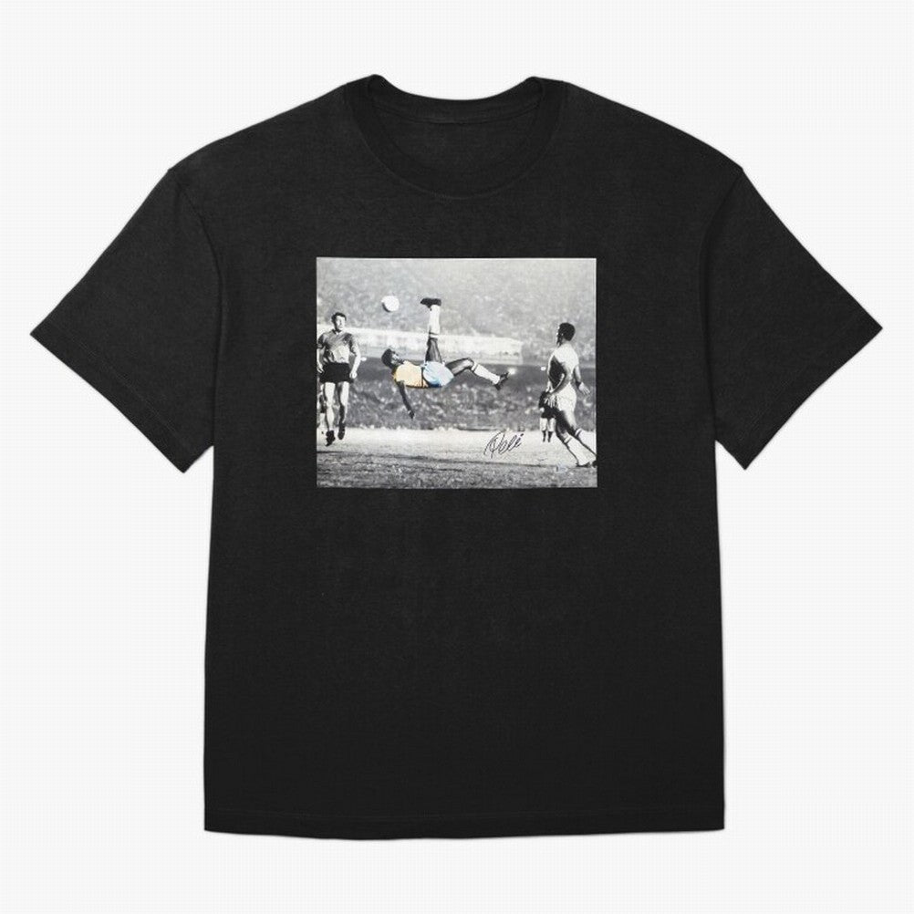 Classic Pele Bicycle Kick Legend1 Oversized T-Shirt Stand with Global Football Passion for FIFA World Cup 2026 USA Canada Mexico, Capturing Messi, Spain and Netherlands, Soccer Culture, Superstar Moments, National Team Dreams and Competitive Fire;
