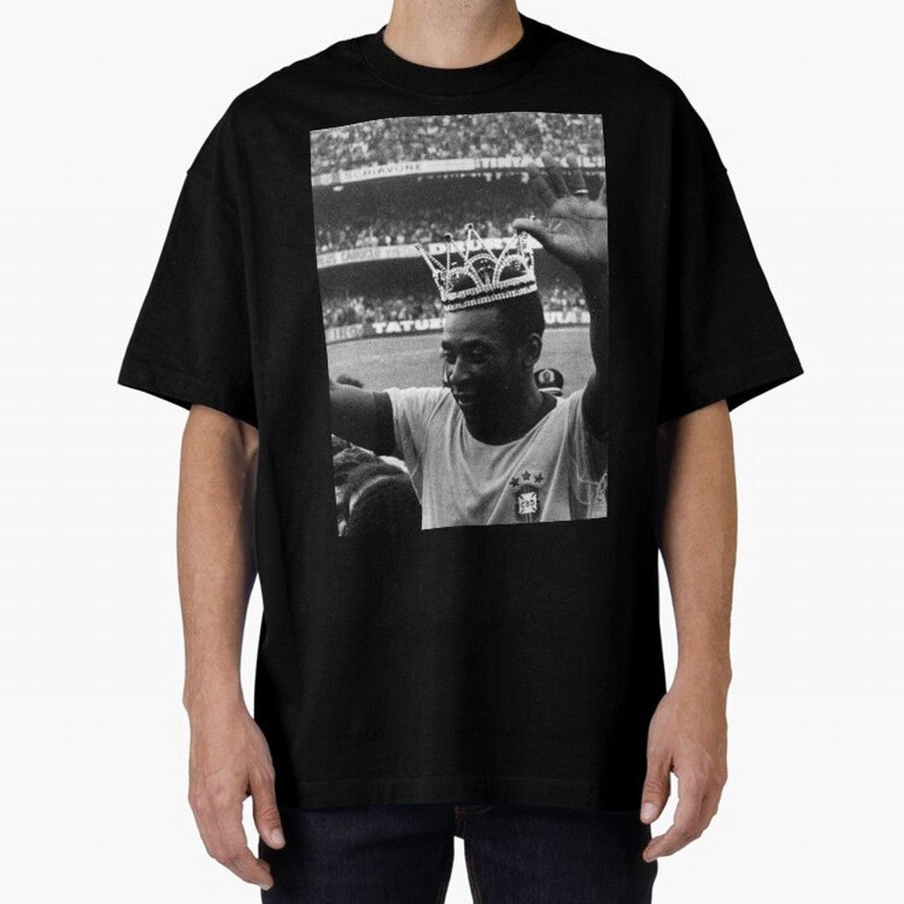 Pel¨¦ wears the crown Classic T-Shirt Relive FIFA World Cup 2026 Spirit, Capturing England and Germany, Mbappe and Neymar, Global Supporter Spirit, Legendary Goals, National Colors and Tournament Celebration; Built for Supporters Chasing Trophy