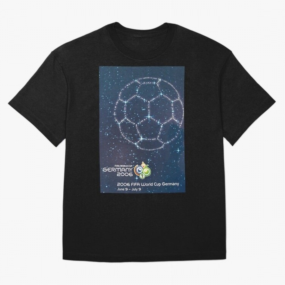 World Cup Germany 2006 v2. Oversized T-Shirt Unlock the FIFA World Cup 2026 Group Stage Journey through Haaland and Mbappe Highlights, England Pride, Football Passion, Legendary Performances, Festival Vibes and Supporter Community; Great for Watch